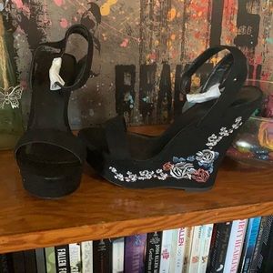 Wild Diva wedges